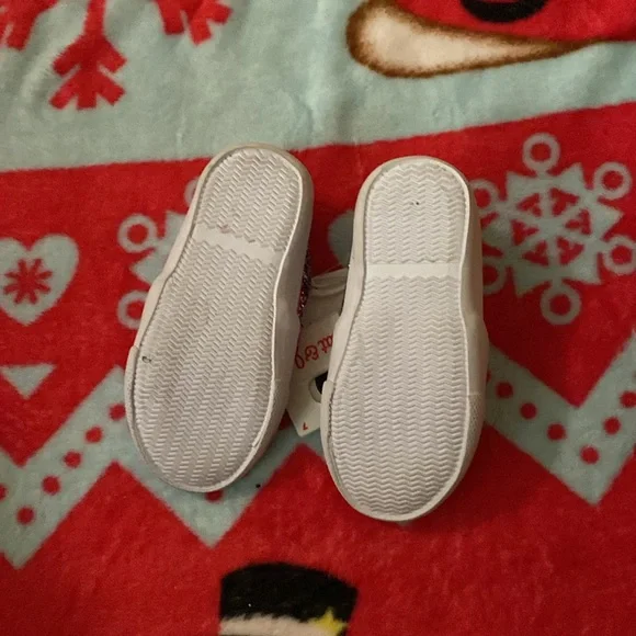 ⚡️*Cat & Jack* Girl’s Shoes Size 7 (Never Worn) - Picture 3 of 6